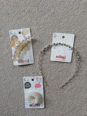scunci Pearl & Clear Rhinestone Hair Accessory Trio - Pearl, Clear, Silver